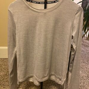Reebok Light Gray Long Sleeve Top
